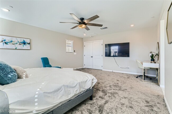 Building Photo - 2417 Fasano St