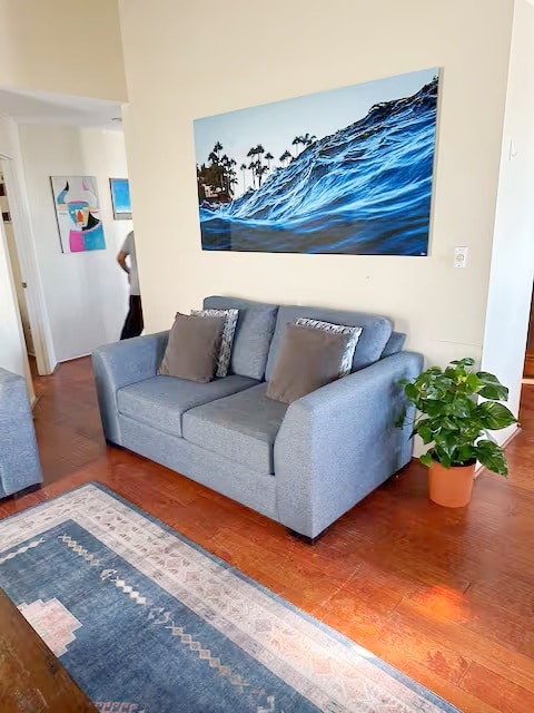 Building Photo - 319 Ocean Front Walk
