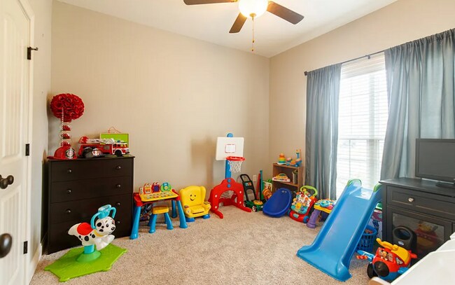 Building Photo - Southern Comfort Living: Your Dream Rental...
