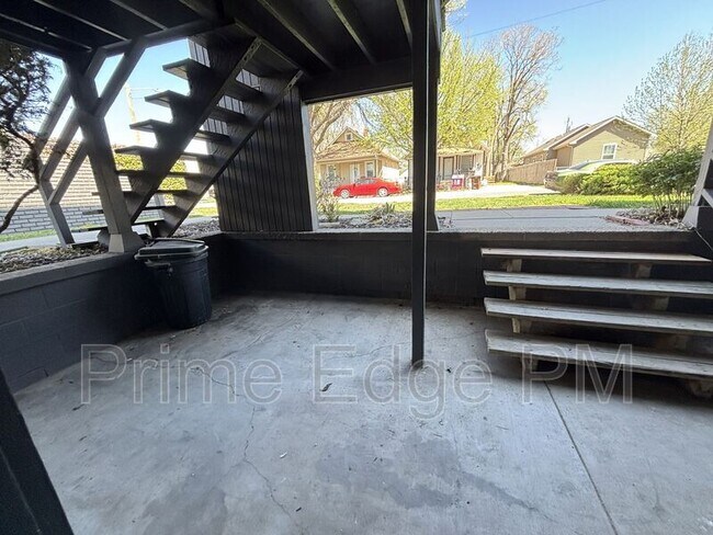 Building Photo - 1109 N 28th St