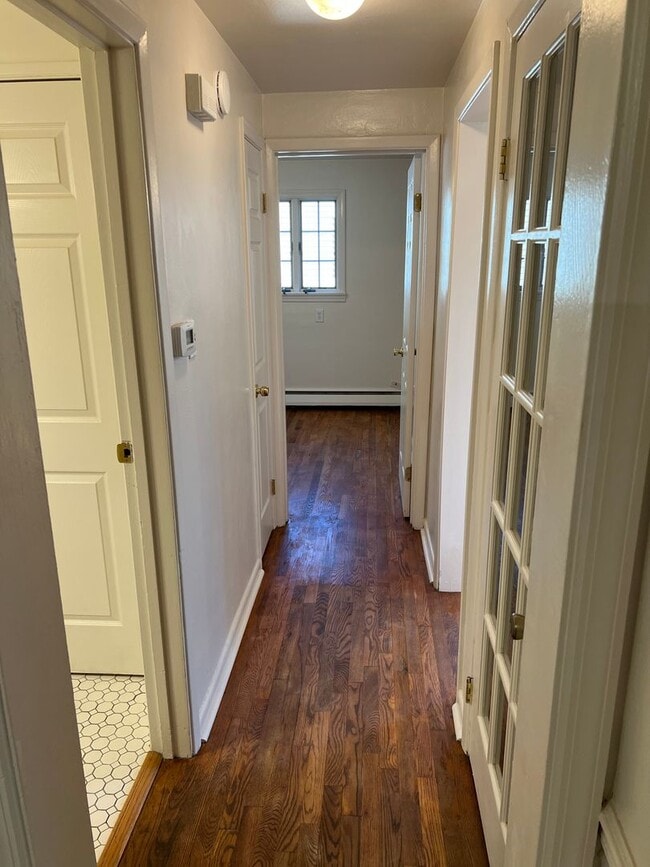 Building Photo - 562 Foltz Dr