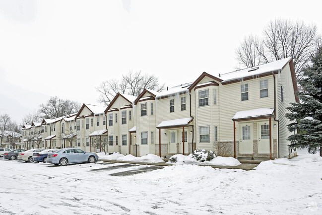 Primary Photo - Forest View Townhomes and Apartments