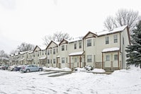 Building Photo - Forest View Townhomes and Apartments