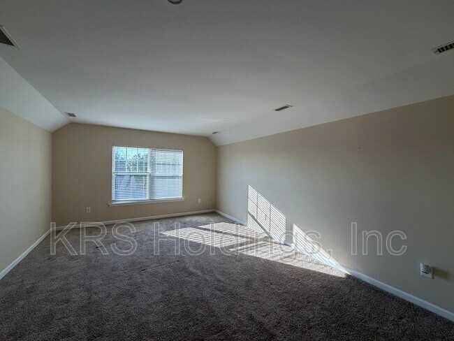 Building Photo - 13 Hampshire Glen Pkwy