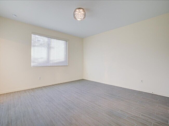 Building Photo - 3 Bedroom 2 Bathroom With Office/Flex room Located in RANCHO SAHUARITA!