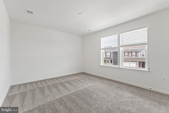 Building Photo - 5508 Redgum Ln