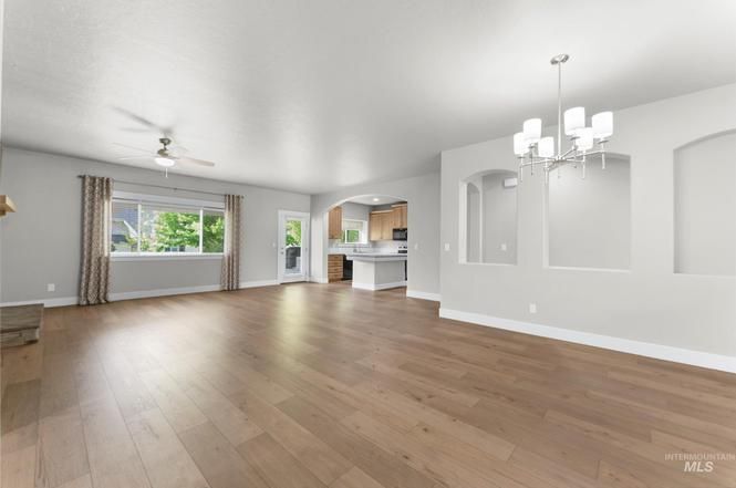 Building Photo - 5393 W Rosslare Dr