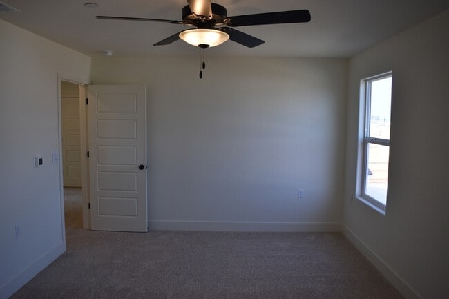 Building Photo - 4649 Jema Wy