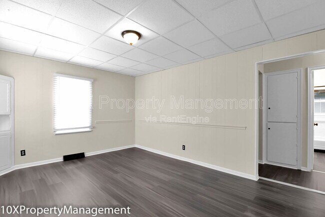 Building Photo - 849 Ruby Ave