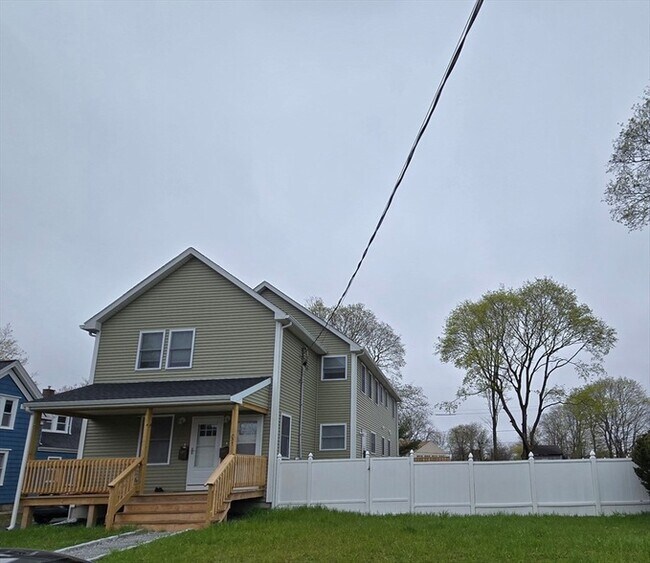 Building Photo - 37 Rose Glen St