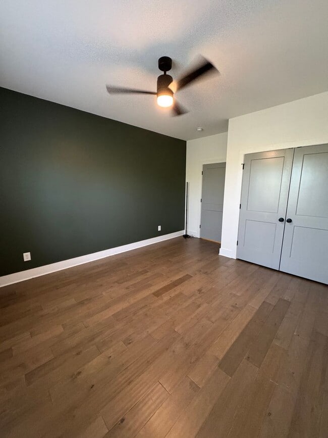 Building Photo - 3 bed. 2.5 bath in East Nashville ready fo...
