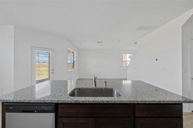 Building Photo - 321 Brody Ln