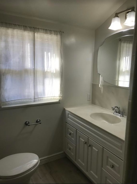 Master Bath - 6629 Sunnyslope Ave