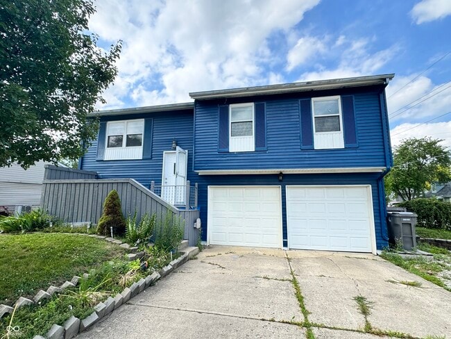 Building Photo - 5530 Yucatan Dr