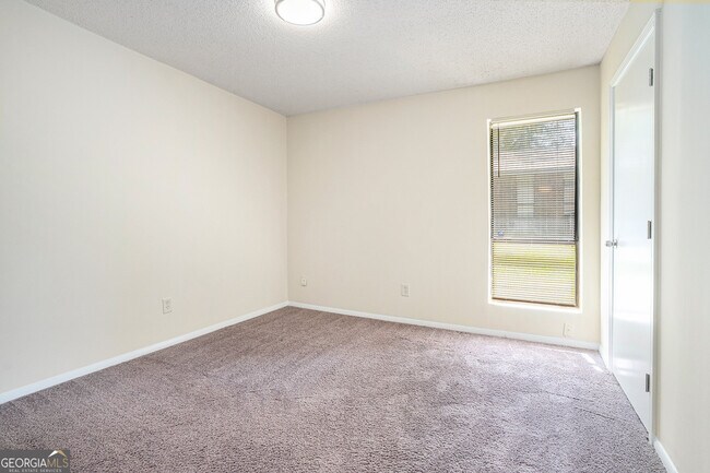 Building Photo - 3045 Sonya Ln