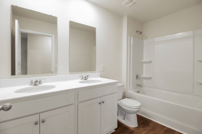 Building Photo - 214 Sweet Cherry Ln