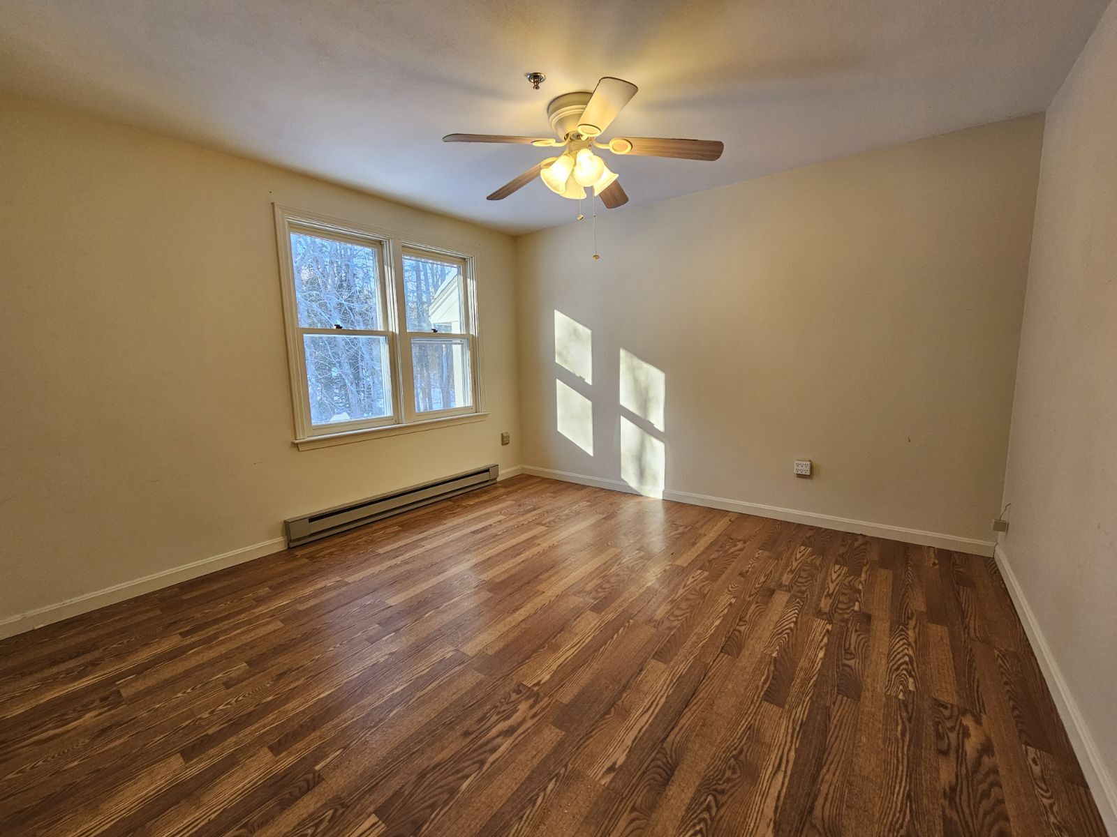 Building Photo - 27 Candlewood Ln