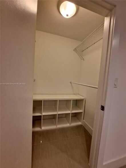 Building Photo - 8041 SW 21st Ct