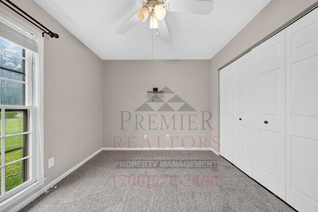 Building Photo - 4008 Penrod Dr