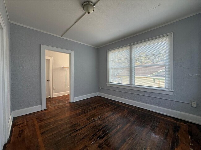 Building Photo - 730 W Central Ave