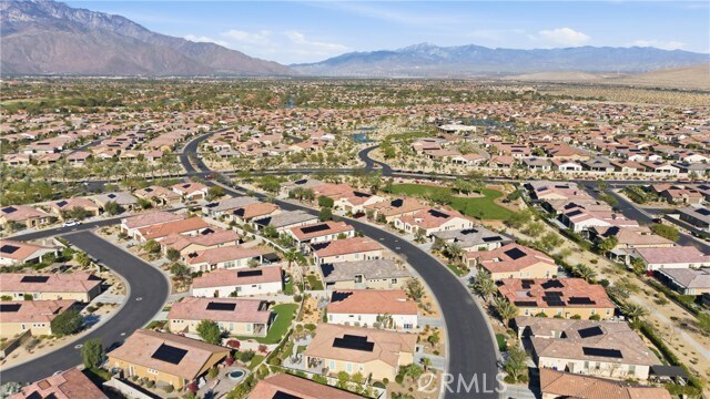 Building Photo - 61 Cabernet