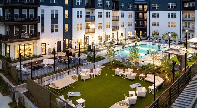 Building Photo - 1000 Rea Dr SW