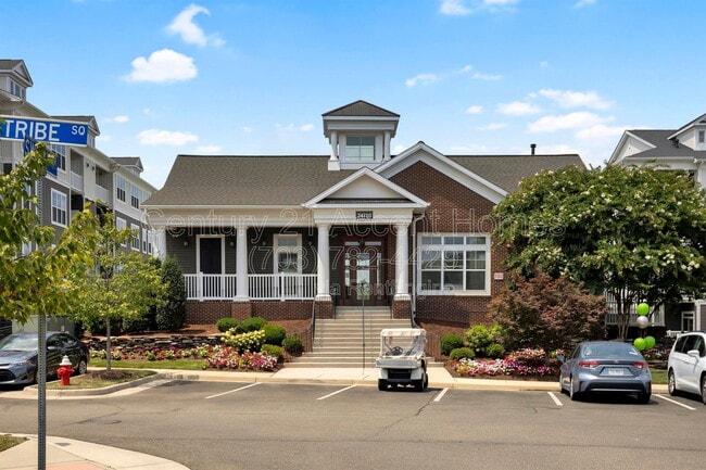Building Photo - 24676 Hutchinson Farm Dr