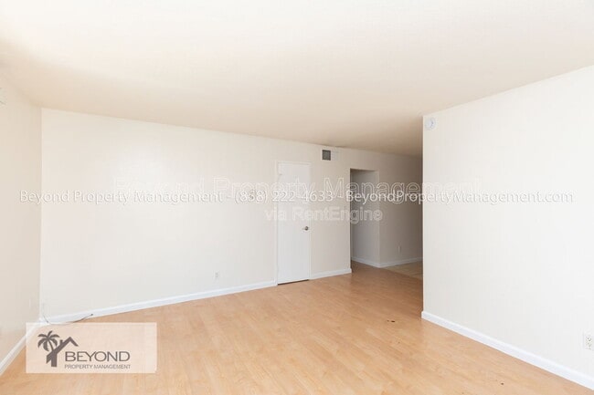 Building Photo - 4885 Cole St