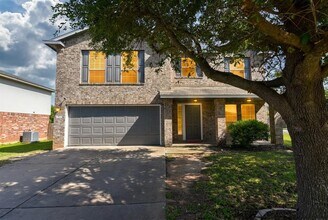 Building Photo - 802 Rubles Ct