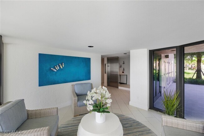 Building Photo - 2316 Gulf Shore Blvd N