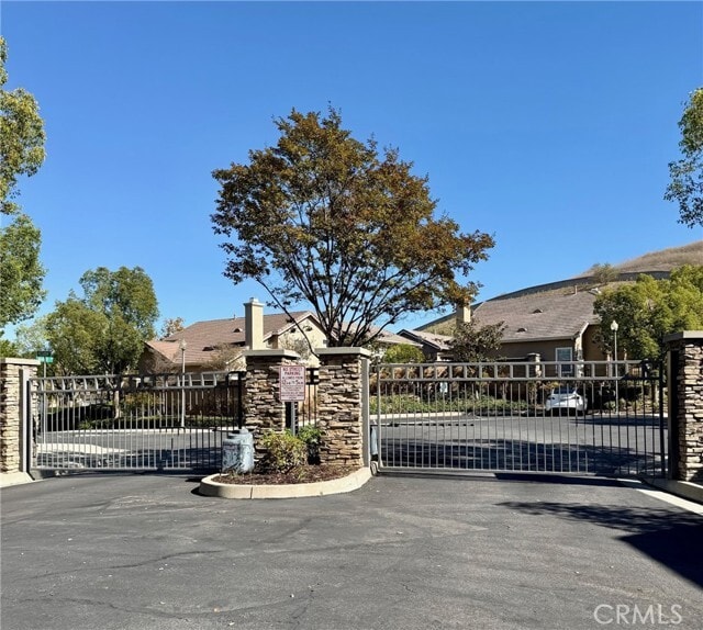 Building Photo - 16000 Carlton Ct