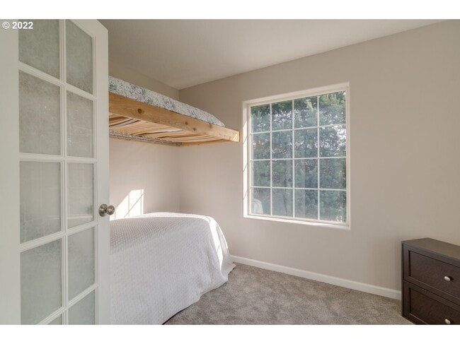 room 3 - 835 S Wynooski St