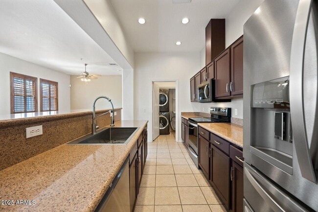 Building Photo - 1225 N 36th St