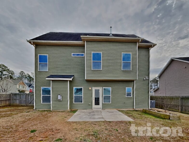 Building Photo - 978 Lakemont Dr