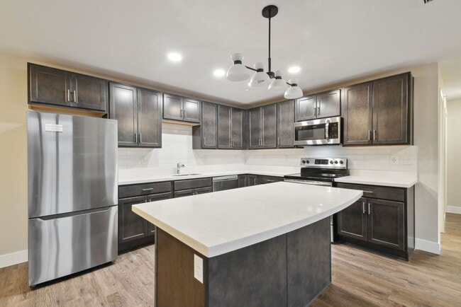 Building Photo - Dry Gulch Commons