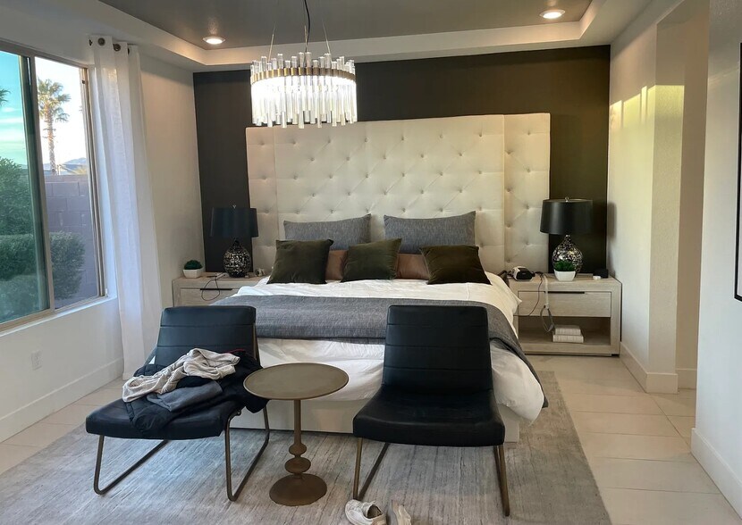 Building Photo - 6589 Songfest St