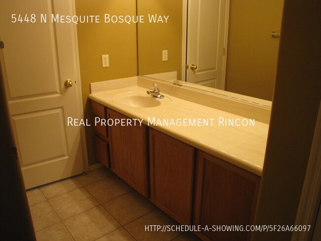 Building Photo - 5448 N Mesquite Bosque Way