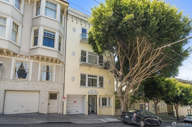 Building Photo - 1375 Sacramento St