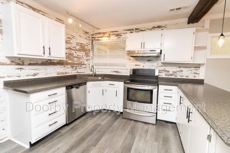 Building Photo - 11412 London Ln