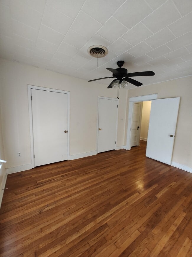 Building Photo - 1110 Johnson Ave