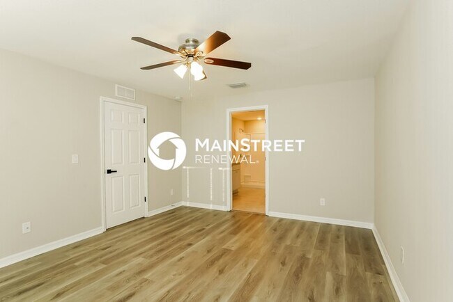 Building Photo - 4 Bedroom Pet-Friendly Home in Cape Coral, FL with Main Street Renewal