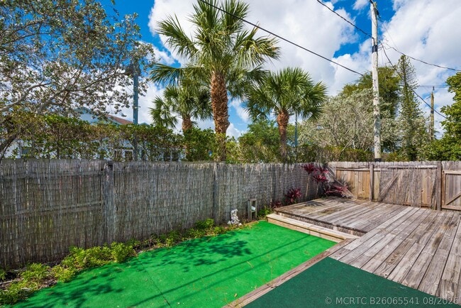 Building Photo - 3482 48th Ln S