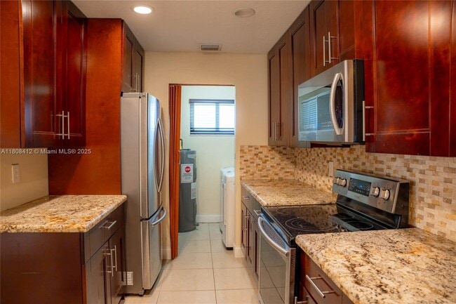 Building Photo - 2408 N 35th Ave