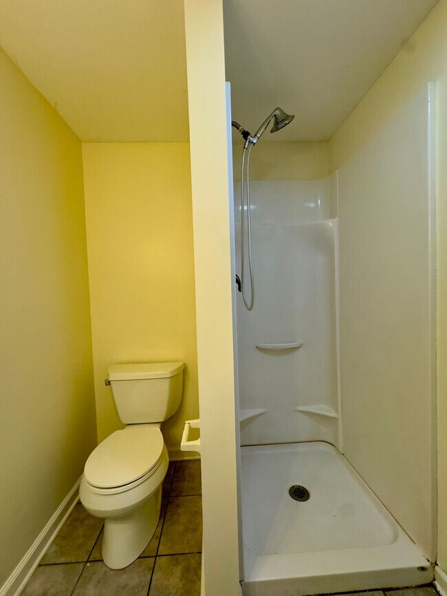 Building Photo - Charming 2 Bedroom/2 Bathroom Townhome in Upper Fells Point, MD!