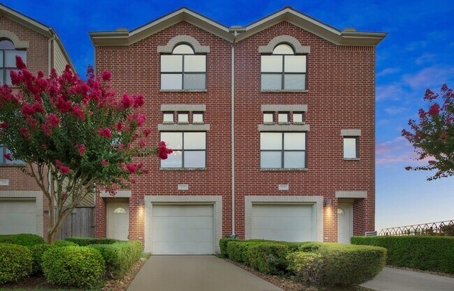 Primary Photo - 3501 Link Valley Dr.