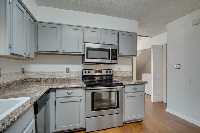 Building Photo - 4187 Silkbay Ct