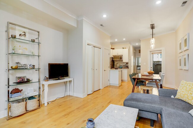 Building Photo - Live Bright in Shaw: Your Perfect One-Bedroom Awaits