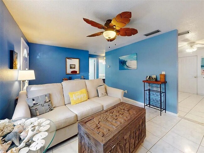 Building Photo - Charming 2-bedroom, 1-bath home