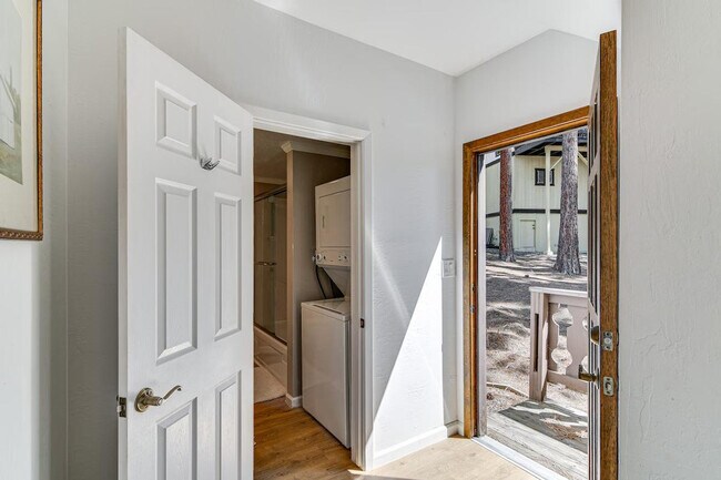 Building Photo - 1286 Timber Ln