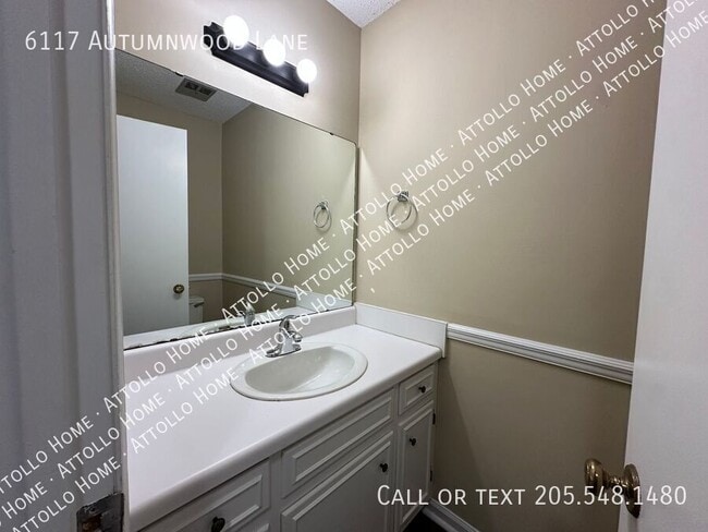 Building Photo - 6117 Autumnwood Ln